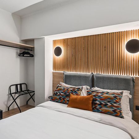 Airio Athens Suites Bagian luar foto