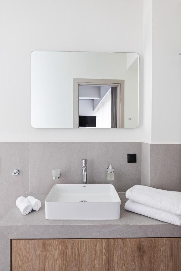 Airio Athens Suites Bagian luar foto