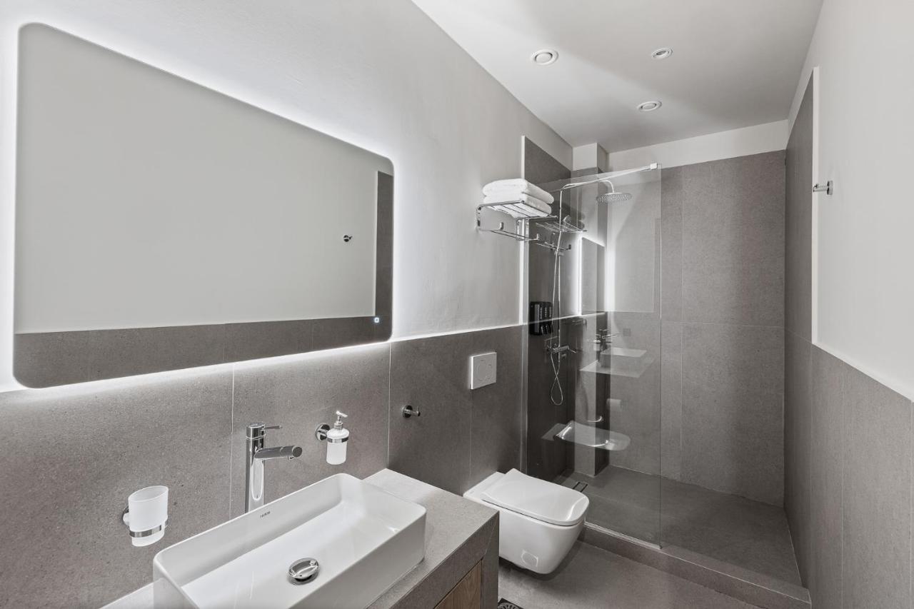Airio Athens Suites Bagian luar foto