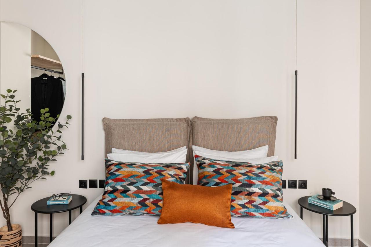 Airio Athens Suites Bagian luar foto