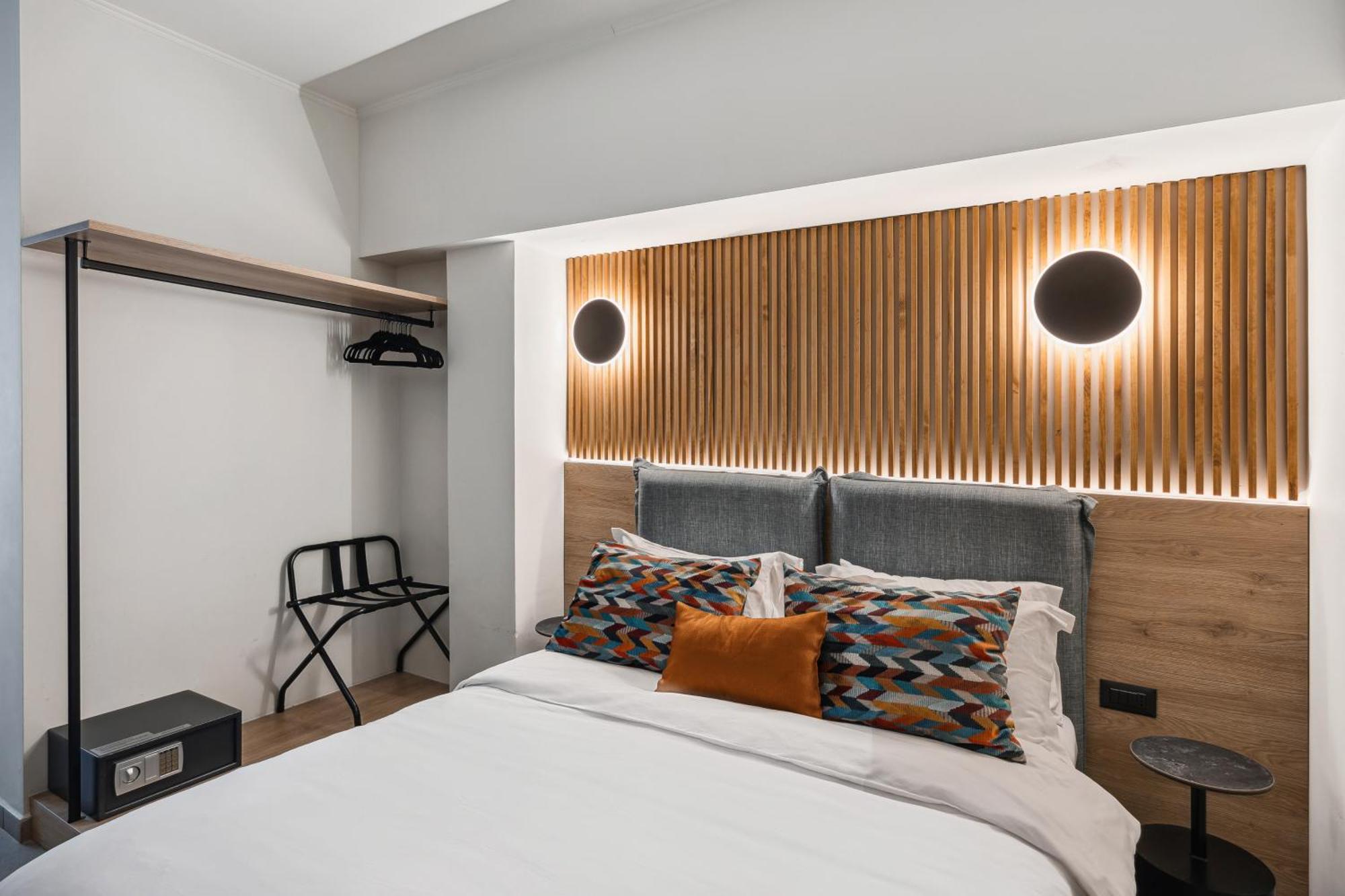 Airio Athens Suites Bagian luar foto